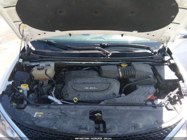 Продаж на аукціоні авто 2018 Chrysler Pacifica Limited, vin: 2C4RC1GG7JR131568, номер лоту: 44873260