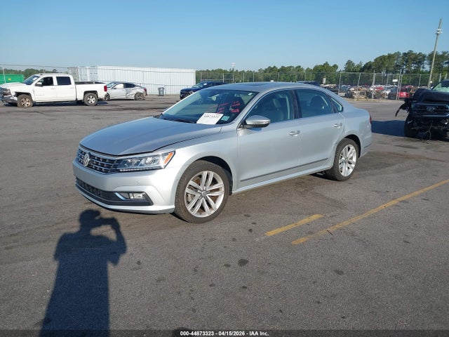 2017 Volkswagen Passat 1.8t Sel Premium მანქანა იყიდება აუქციონზე, vin: 1VWCT7A34HC003139, აუქციონის ნომერი: 44873323