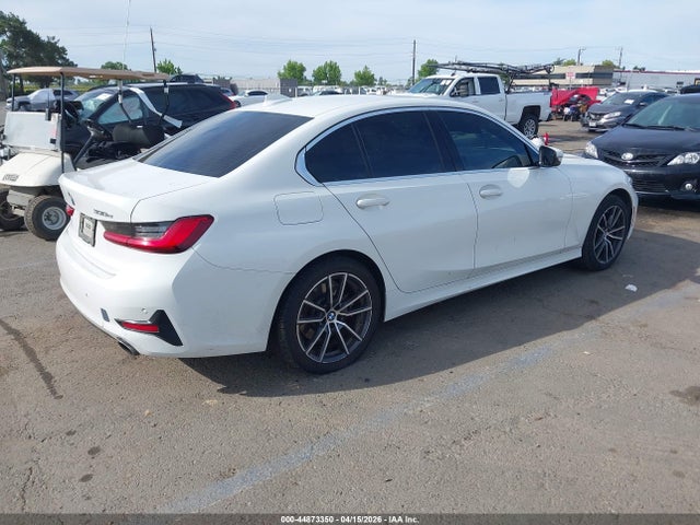 44873350 :رقم المزاد ، 3MW5P7J0XM8B72733 vin ، 2021 Bmw 330e مزاد بيع