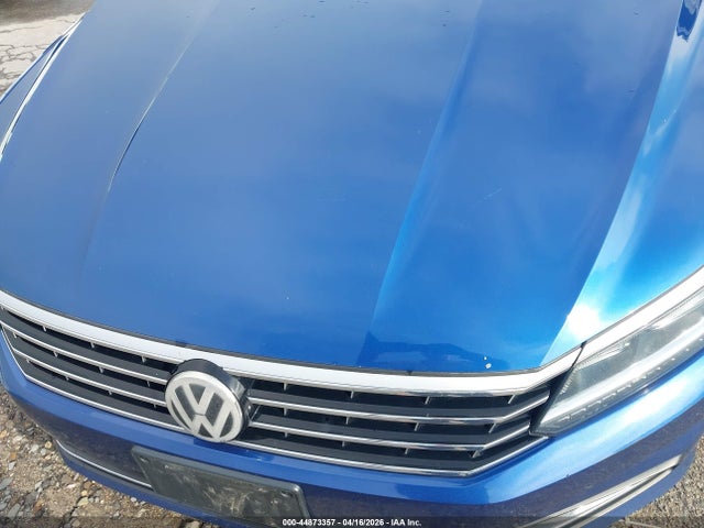 1VWBT7A39GC053951 Volkswagen Passat 1.8t Se