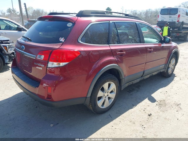 Продажа на аукционе авто 2011 Subaru Outback 2.5i Premium, vin: 4S4BRBCC6B3435358, номер лота: 44873363