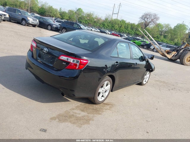 4T1BF1FK1EU460382 Toyota CAMRY SE