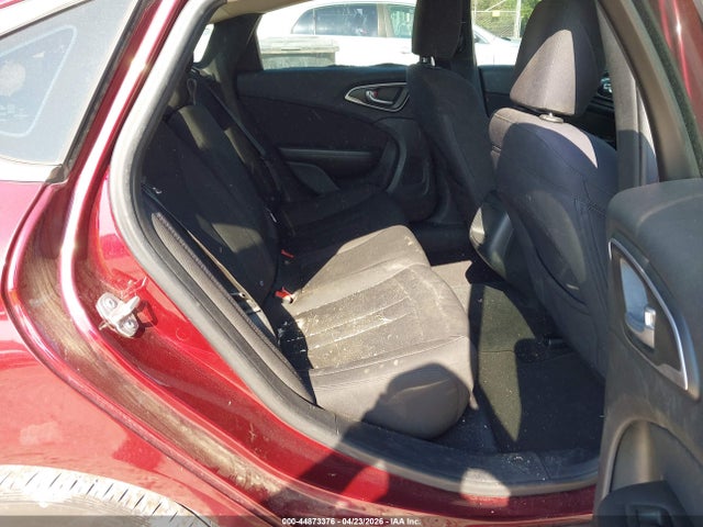 44873376 :رقم المزاد ، 1C3CCCAB1FN553164 vin ، 2015 Chrysler 200 Limited مزاد بيع