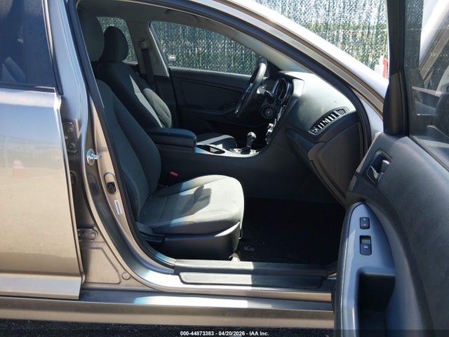 5XXGM4A7XFG409426 KIA Optima Lx