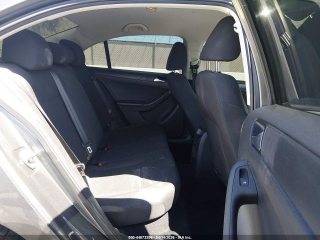 3VW267AJ7GM401525 Volkswagen Jetta 1.4t S