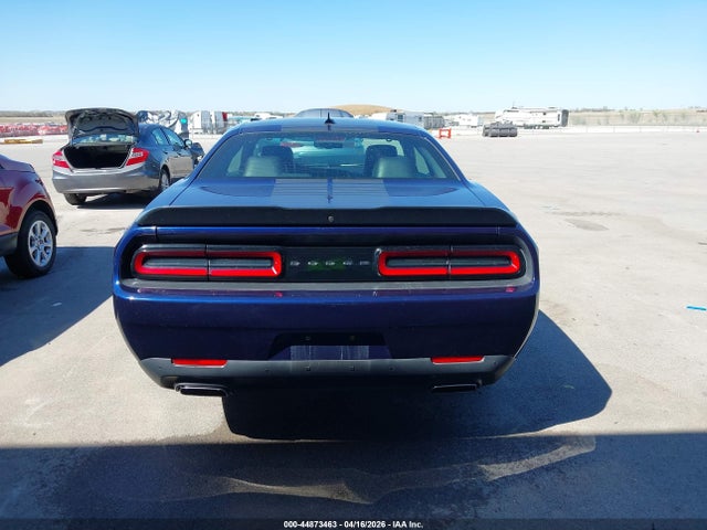 2C3CDZAG5HH542871 Dodge Challenger Sxt Plus