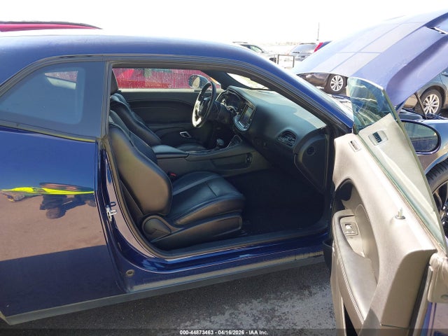 2C3CDZAG5HH542871 Dodge Challenger Sxt Plus