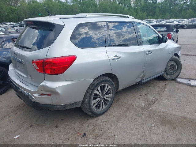 Aukcja sprzedaży 2017 Nissan Pathfinder Sv, vin: 5N1DR2MM8HC657117, numer aukcji: 44873500