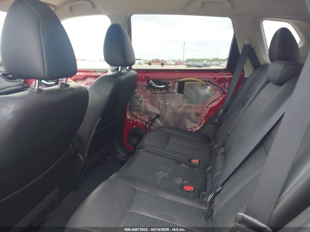 JN8AT2MV7HW281773 Nissan Rogue Sl