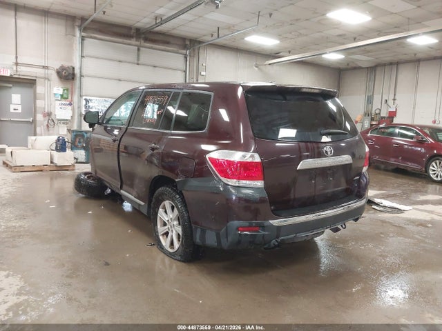 2011 Toyota Highlander Base V6 მანქანა იყიდება აუქციონზე, vin: 5TDBK3EH2BS072126, აუქციონის ნომერი: 44873559