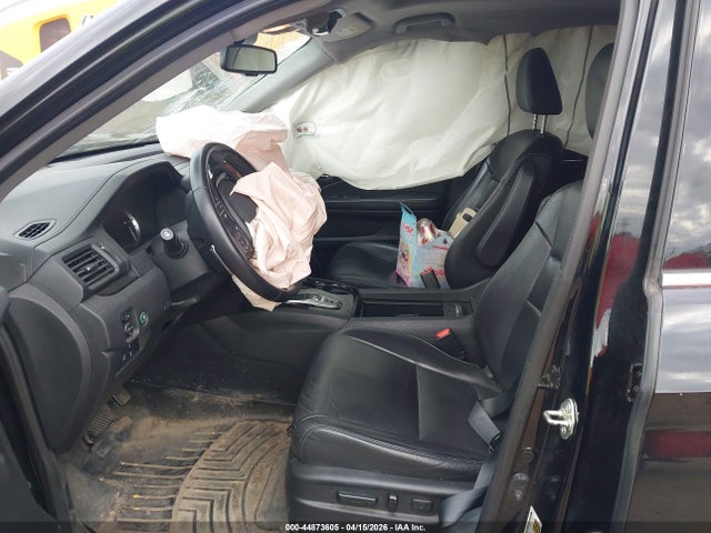 44873605 :رقم المزاد ، 5FNYF6H94HB037489 vin ، 2017 Honda Pilot Touring مزاد بيع