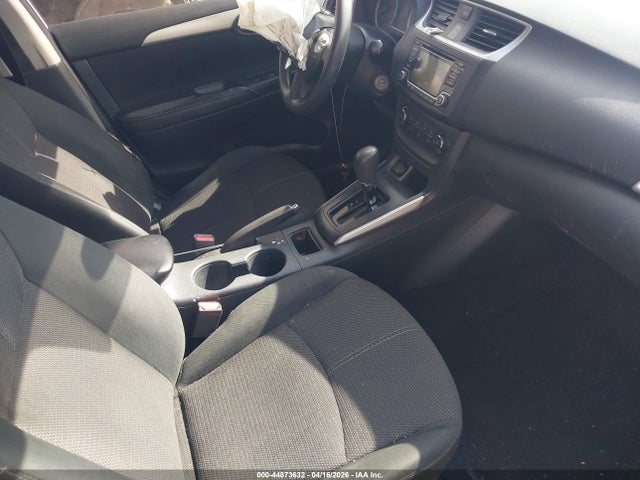 44873632 :رقم المزاد ، 3N1AB7AP2JY249235 vin ، 2018 Nissan Sentra S مزاد بيع