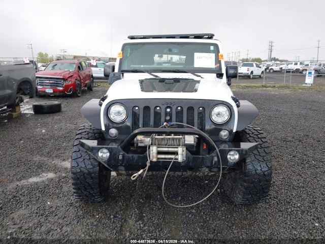 1C4BJWDG4HL529350 Jeep Wrangler Unlimited Sport 4x4