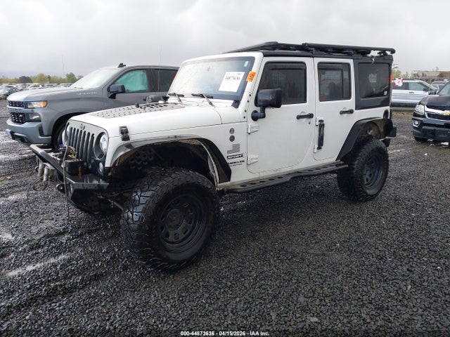 1C4BJWDG4HL529350 Jeep Wrangler Unlimited Sport 4x4
