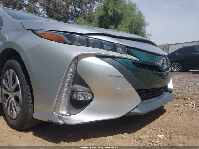 Toyota Prius Prime Premium 2017 JTDKARFP8H3003849 Image 12