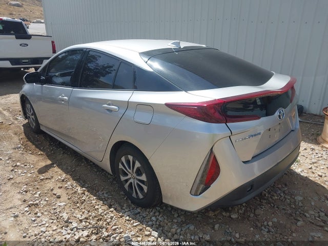 2017 TOYOTA PRIUS PRIME JTDKARFP8H3003849 Photo 2