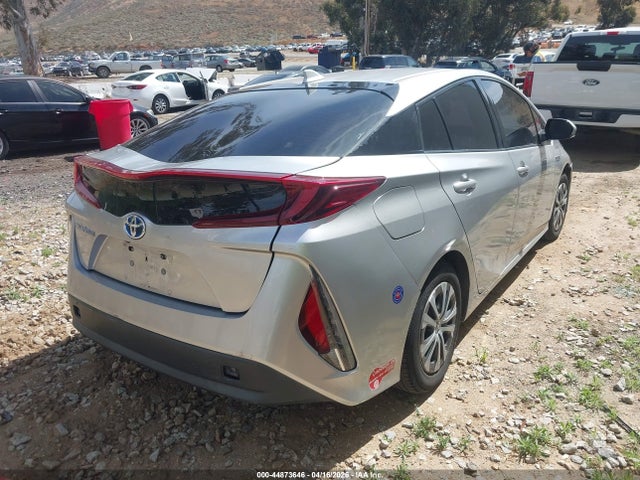 2017 TOYOTA PRIUS PRIME JTDKARFP8H3003849 Photo 3