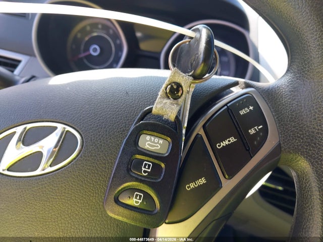 44873649 :رقم المزاد ، KMHDH4AE2DU492276 vin ، 2013 Hyundai Elantra Gls/limited مزاد بيع
