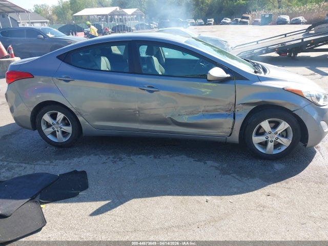 44873649 :رقم المزاد ، KMHDH4AE2DU492276 vin ، 2013 Hyundai Elantra Gls/limited مزاد بيع
