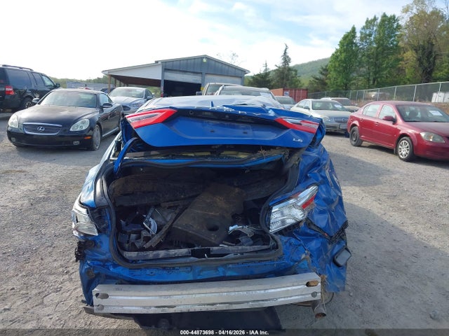 Продажа на аукционе авто 2019 Toyota Camry Le, vin: 4T1B11HK2KU237341, номер лота: 44873698