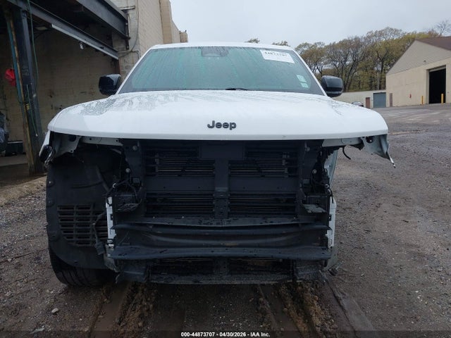 Продажа на аукционе авто 2023 Jeep Grand Cherokee Altitude 4x4, vin: 1C4RJHAG1PC556826, номер лота: 44873707