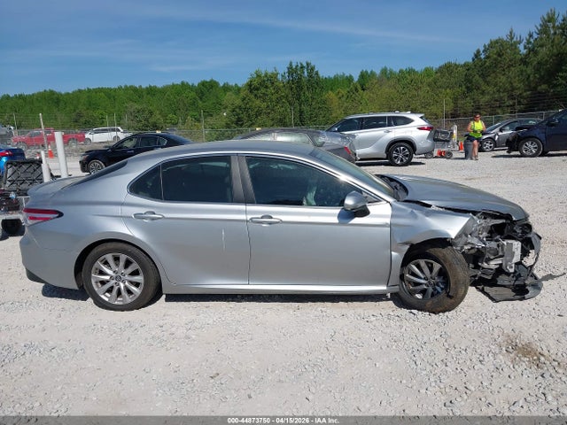 Aukcja sprzedaży 2018 Toyota Camry Le, vin: 4T1B11HKXJU571230, numer aukcji: 44873750