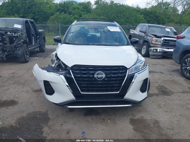 2023 Nissan Kicks Sv Xtronic Cvt მანქანა იყიდება აუქციონზე, vin: 3N1CP5CV1PL555858, აუქციონის ნომერი: 44873768