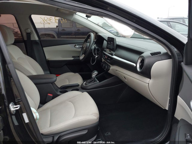 Продажа на аукционе авто 2022 Kia Forte Lxs, vin: 3KPF24AD1NE415971, номер лота: 44873792