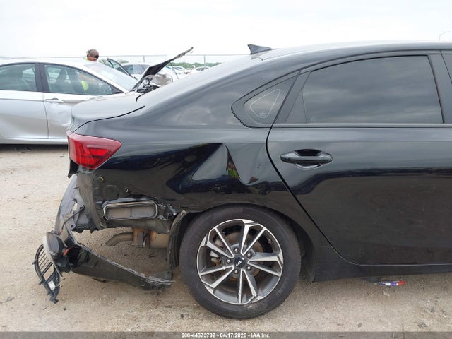Продажа на аукционе авто 2022 Kia Forte Lxs, vin: 3KPF24AD1NE415971, номер лота: 44873792