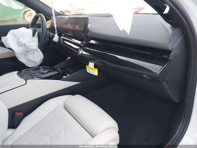 BMW 530i Xdrive 2026 WBA53FJ04TCW58399 Image 5