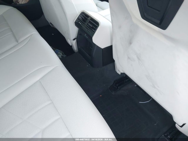 BMW 530i Xdrive 2026 WBA53FJ04TCW58399 Image 8