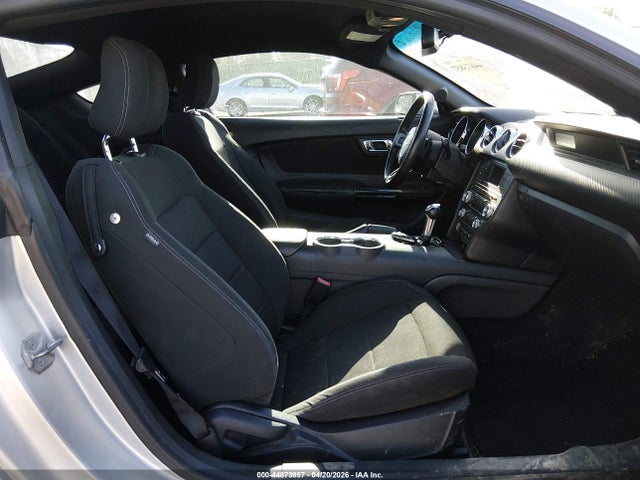 Ford Mustang V6 2015 1FA6P8AM2F5318709 Image 5
