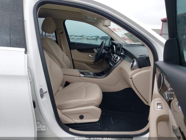 44873889 :رقم المزاد ، WDC0G4JB5JV111211 vin ، 2018 Mercedes-benz Glc 300 مزاد بيع