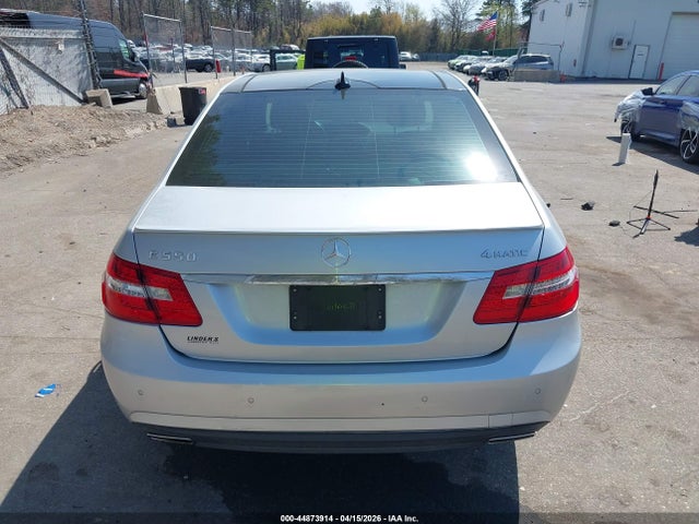 2011 Mercedes-benz E 550 4matic მანქანა იყიდება აუქციონზე, vin: WDDHF9AB1BA442780, აუქციონის ნომერი: 44873914