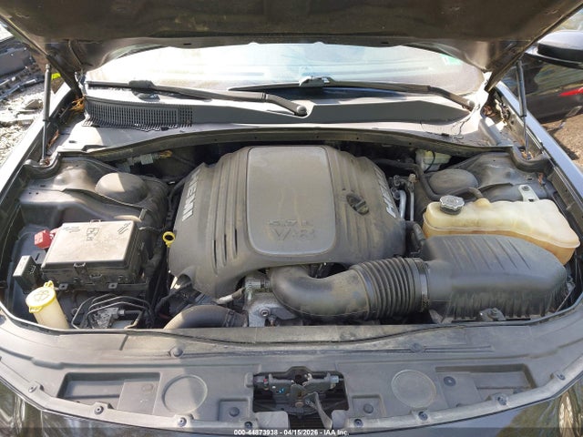 44873938 :رقم المزاد ، 2C3CCABT6FH921066 vin ، 2015 Chrysler 300 300s مزاد بيع