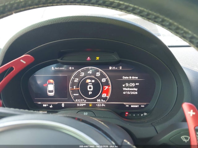 44873960 :رقم المزاد ، WAUK8GFF2H1071127 vin ، 2017 Audi A3 2.0t Premium مزاد بيع