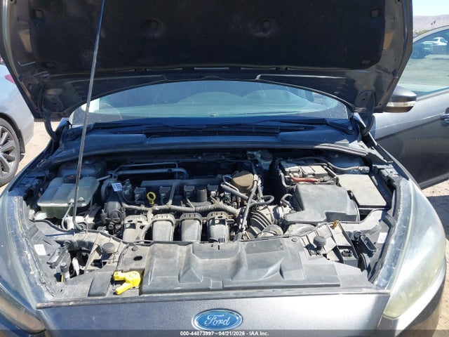 1FADP3K23FL248897 Ford FOCUS SE