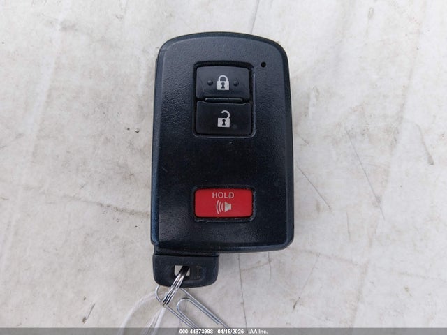 JTDKDTB34E1082113 Toyota Prius C Three
