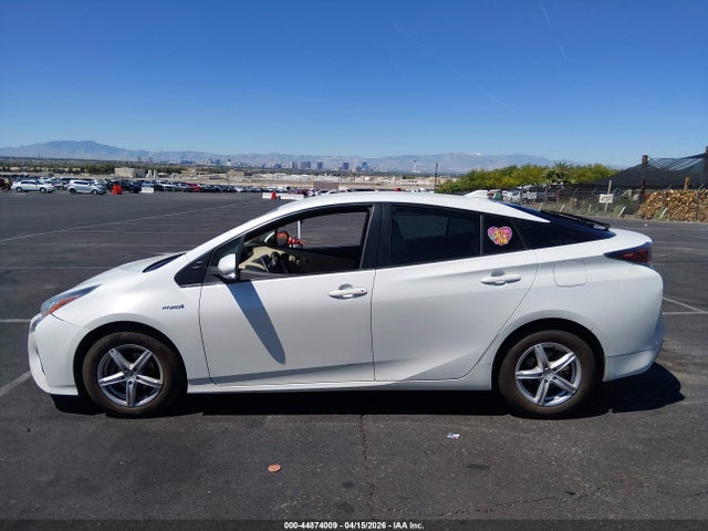 Toyota Prius Two 2017 JTDKBRFU0H3031986 Image 14