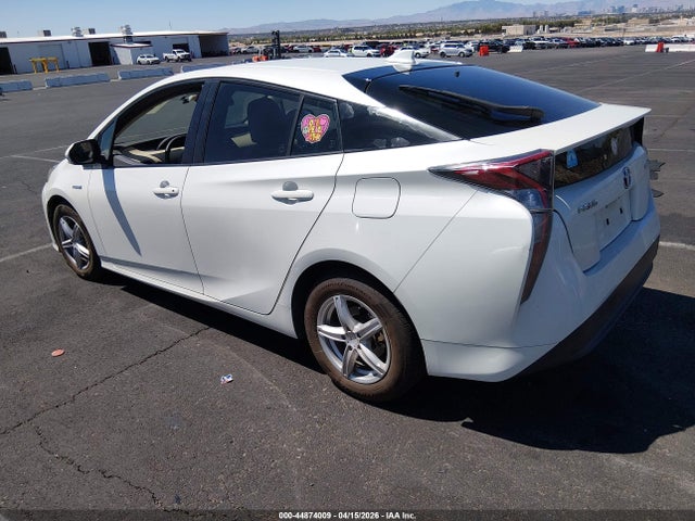 Toyota Prius Two 2017 JTDKBRFU0H3031986 Image 3