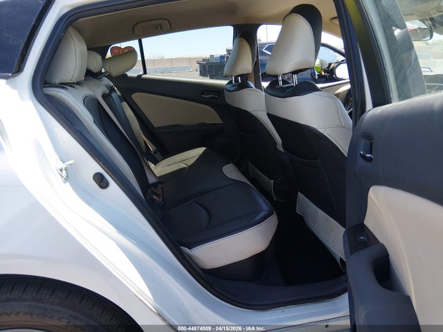 Toyota Prius Two 2017 JTDKBRFU0H3031986 Image 8