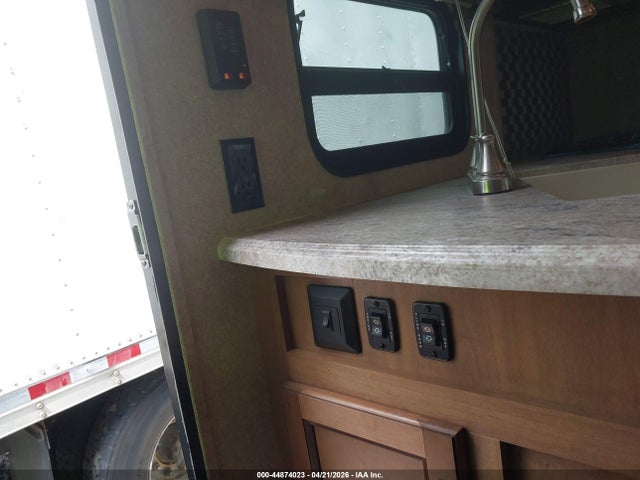 5ZT2CAUB4HU027836 Coachmen Catalina