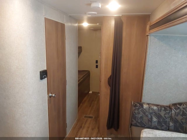 5ZT2CAUB4HU027836 Coachmen Catalina