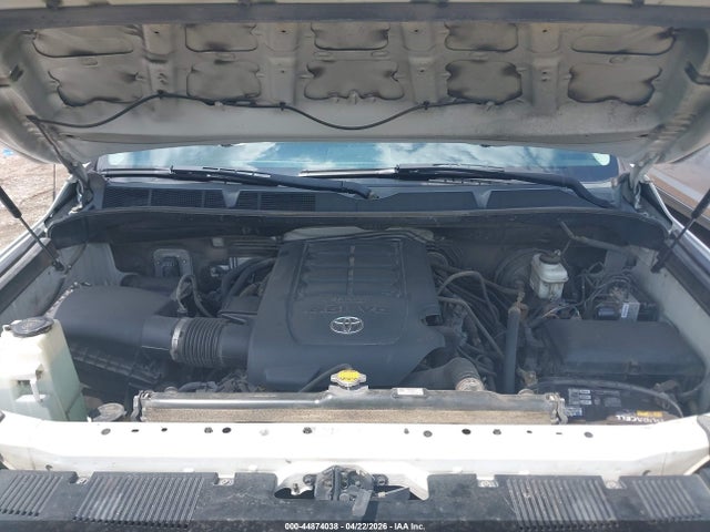 5TFRM5F18HX114209 Toyota Tundra Sr 4.6l V8