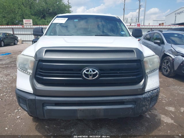 5TFRM5F18HX114209 Toyota Tundra Sr 4.6l V8