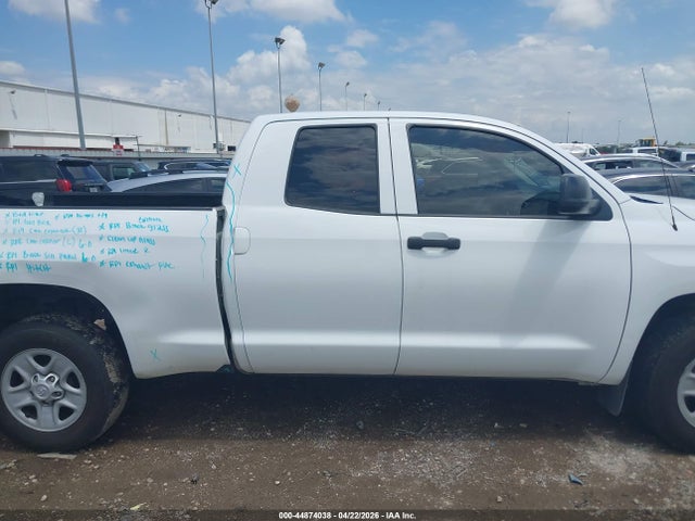 5TFRM5F18HX114209 Toyota Tundra Sr 4.6l V8