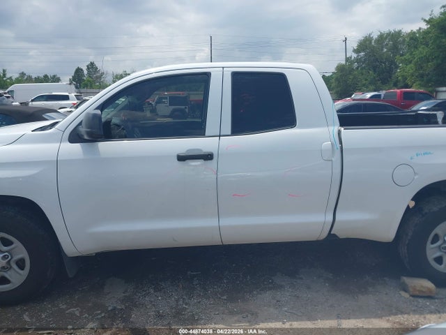 5TFRM5F18HX114209 Toyota Tundra Sr 4.6l V8