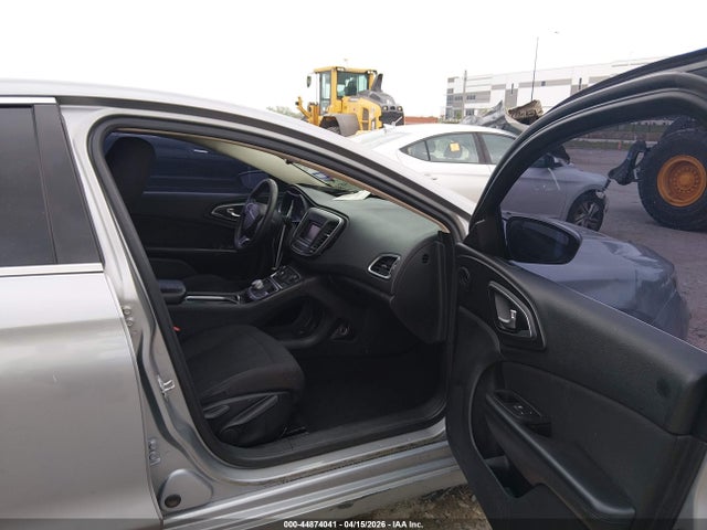 Продаж на аукціоні авто 2015 Chrysler 200 Limited, vin: 1C3CCCAB7FN546185, номер лоту: 44874041