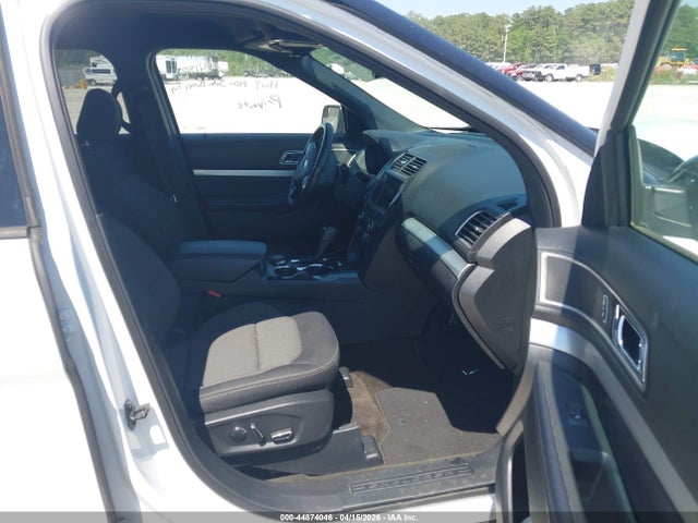 44874046 :رقم المزاد ، 1FM5K8D87HGE34428 vin ، 2017 Ford Explorer Xlt مزاد بيع