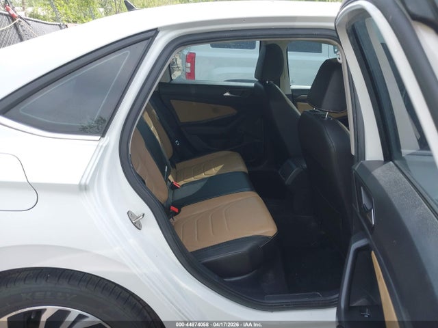 Продаж на аукціоні авто 2021 Volkswagen Jetta 1.4t Sel Premium, vin: 3VWG57BU9MM012284, номер лоту: 44874058
